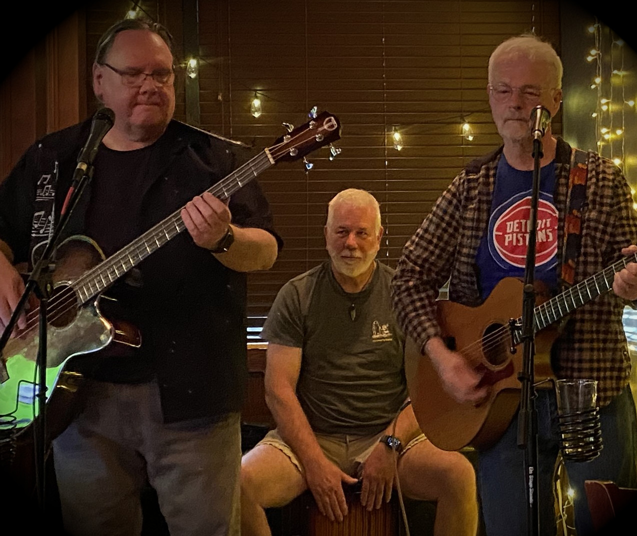 Silver Top performing live